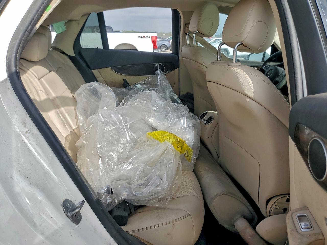 2017 Mercedes-Benz Glc 300 4Matic - zdjęcie 11