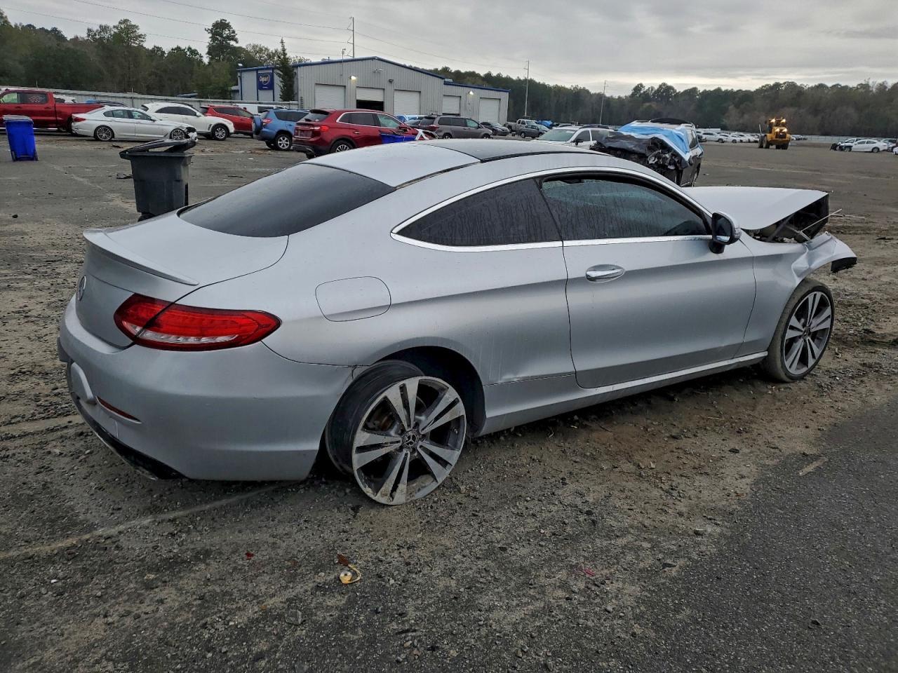 Mercedes-Benz Klasa C - zdjęcie 3