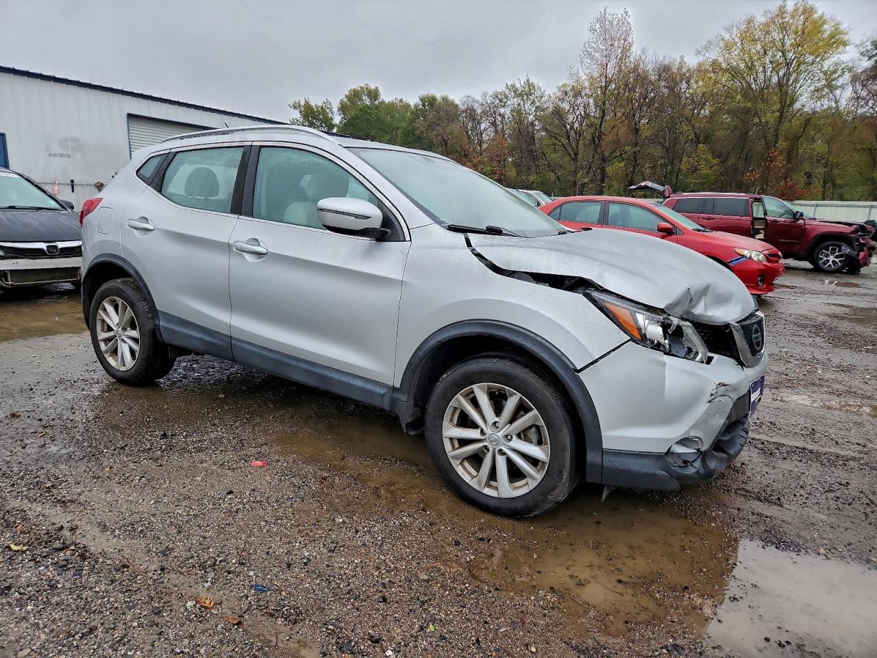 2018 Nissan Rogue Sport S - zdjęcie 4