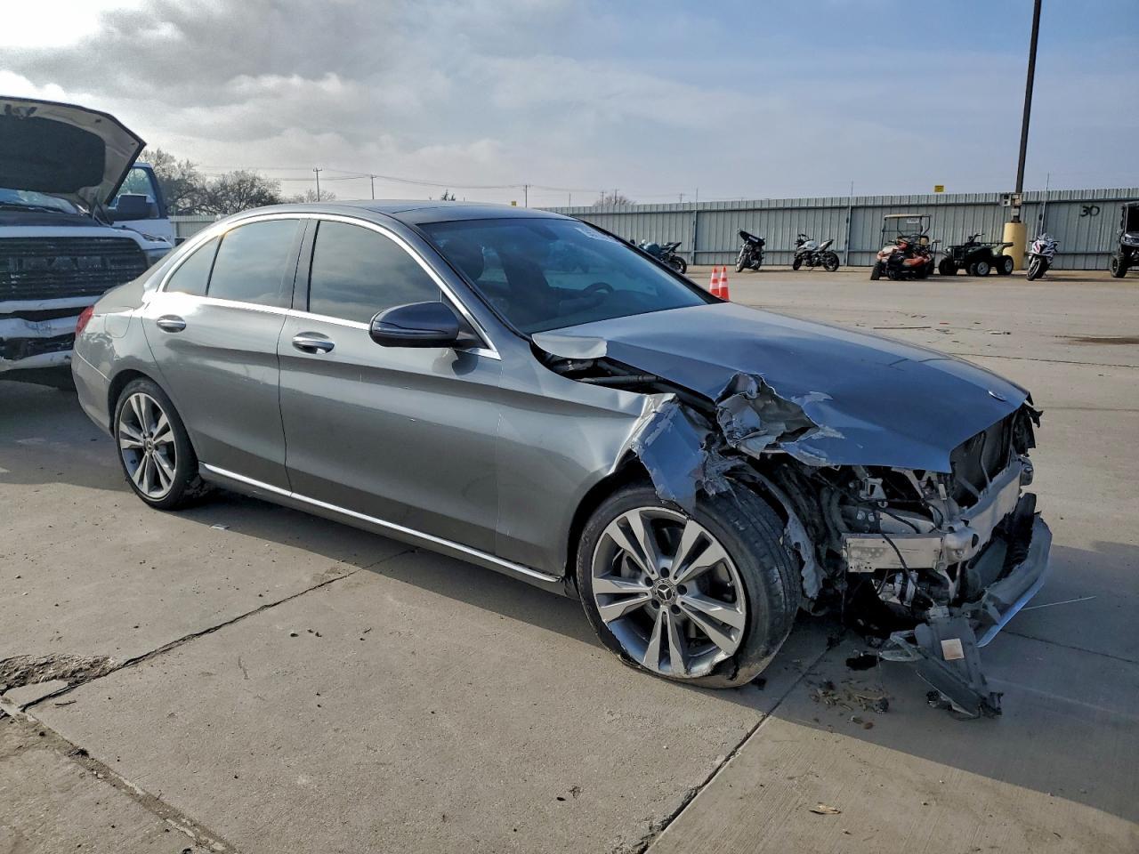 2018 Mercedes-Benz C 300 - zdjęcie 4