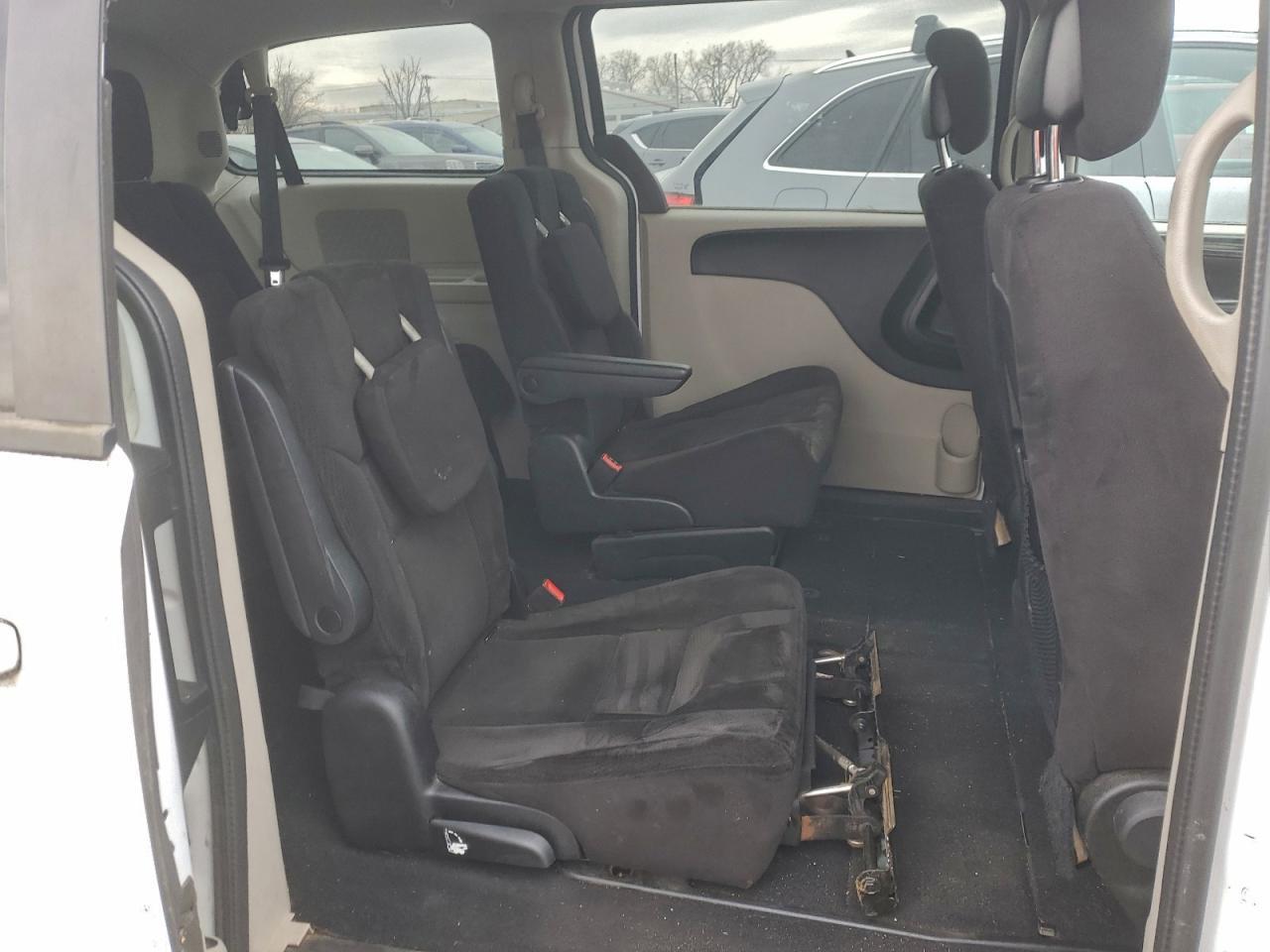 2014 Dodge Grand Caravan Se - zdjęcie 11