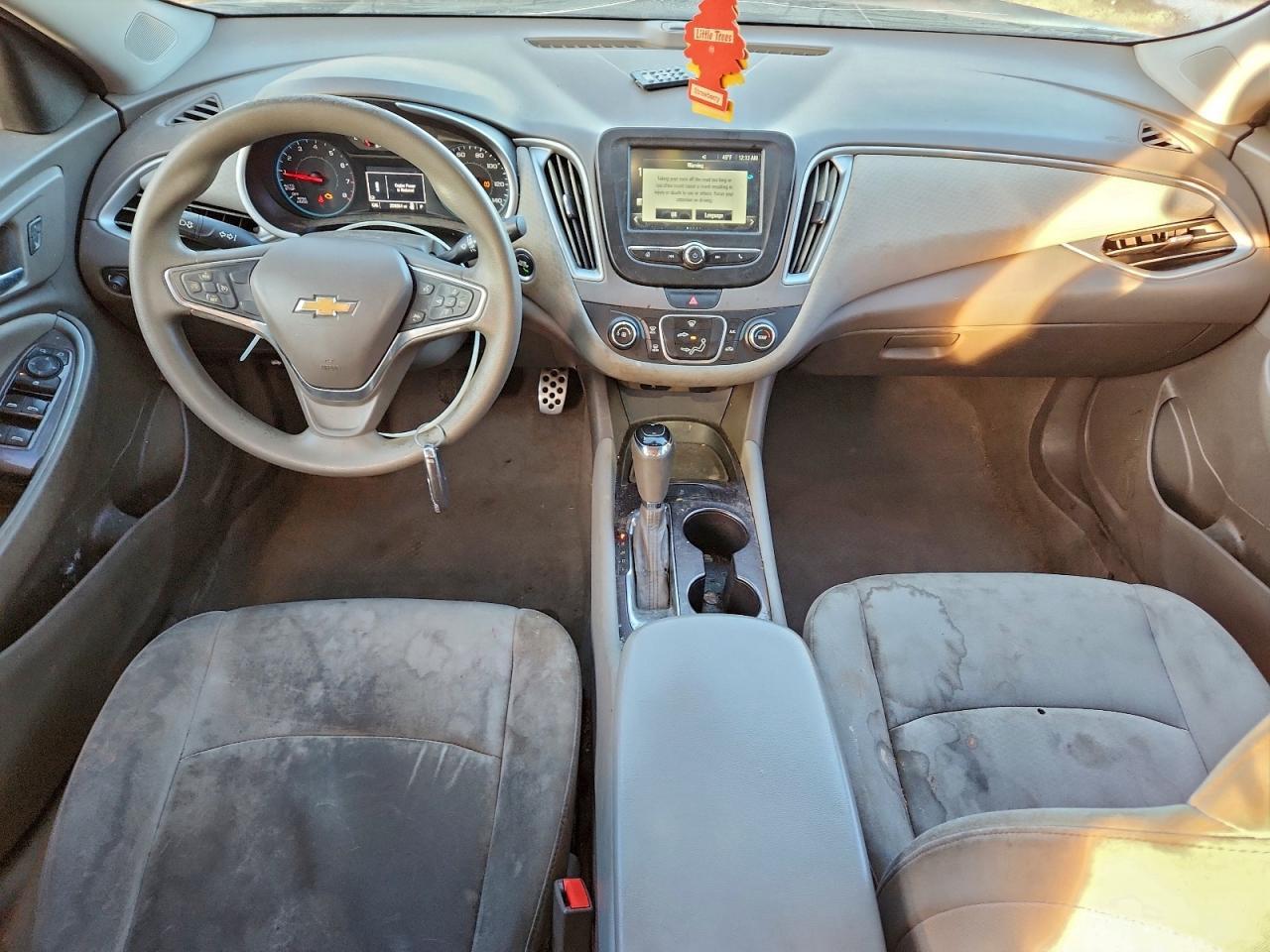 2017 Chevrolet Malibu Ls - zdjęcie 8