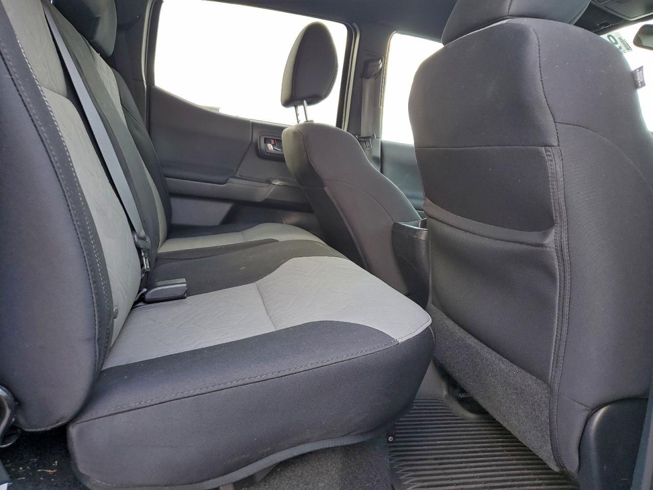 2021 Toyota Tacoma Double Cab - zdjęcie 10