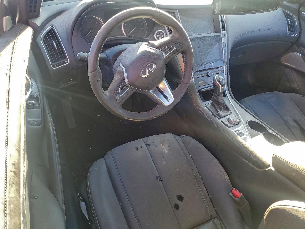2018 Infiniti Q60 Luxe 300 - zdjęcie 8