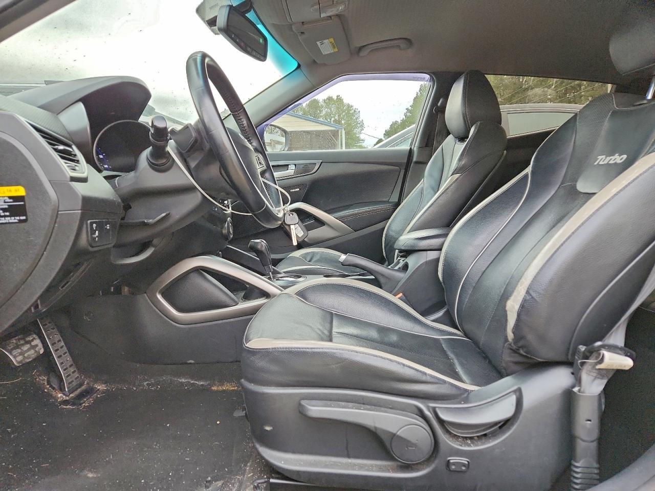 2015 Hyundai Veloster Turbo - zdjęcie 7