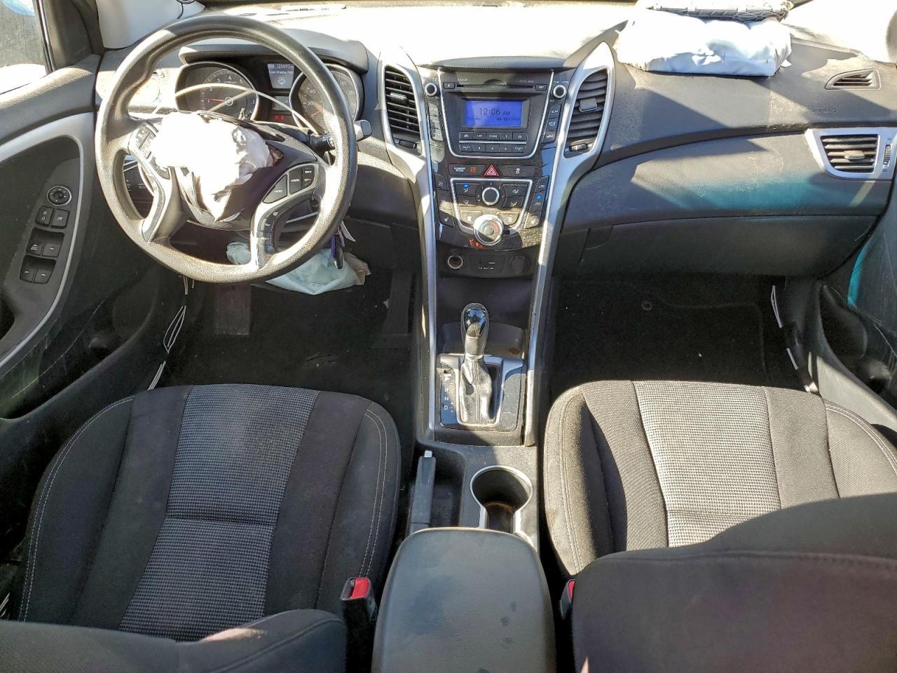 2016 Hyundai Elantra Gt - zdjęcie 8