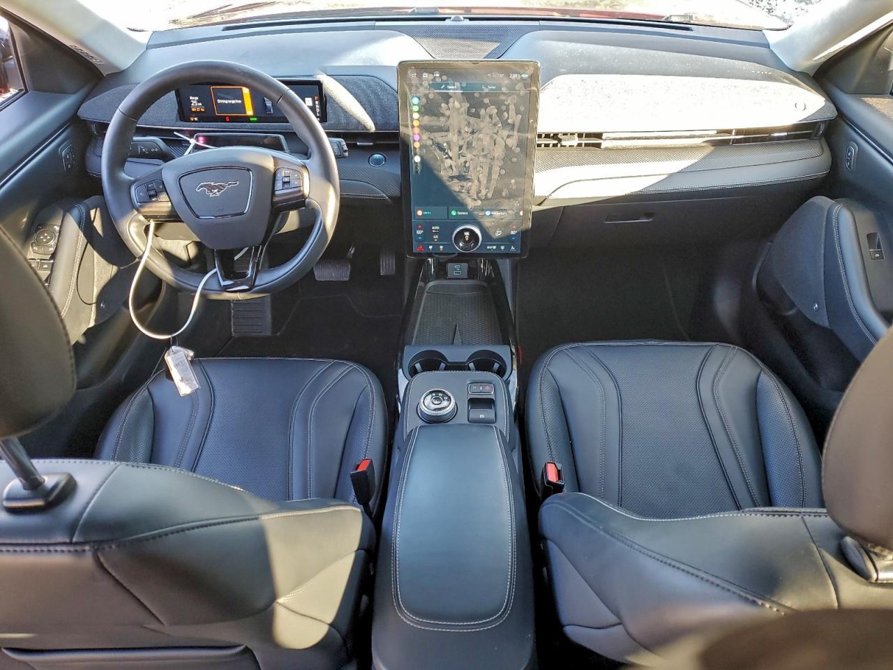 2023 Ford Mustang Mach-E Premium - zdjęcie 8