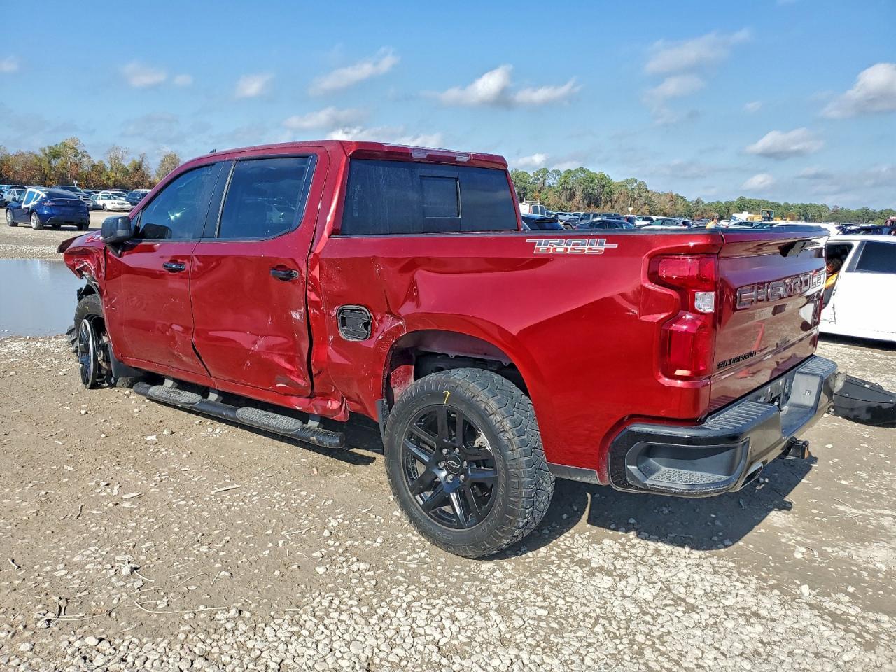 2021 Chevrolet Silverado K1500 Lt Trail Boss - zdjęcie 2