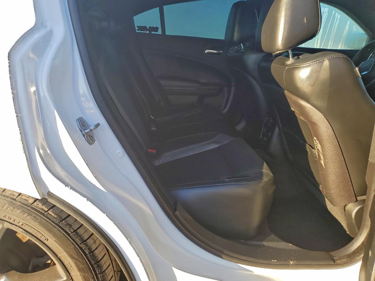 2016 Dodge Charger R/T - zdjęcie 10