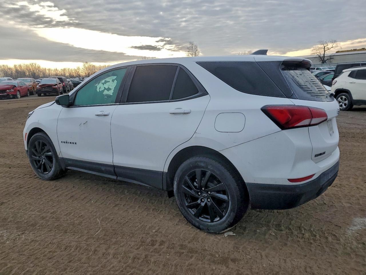 2024 Chevrolet Equinox Ls - zdjęcie 2