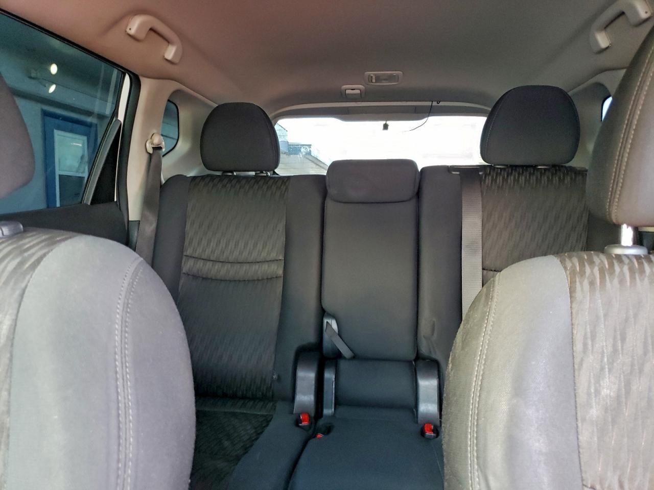 2017 Nissan Rogue S - zdjęcie 10