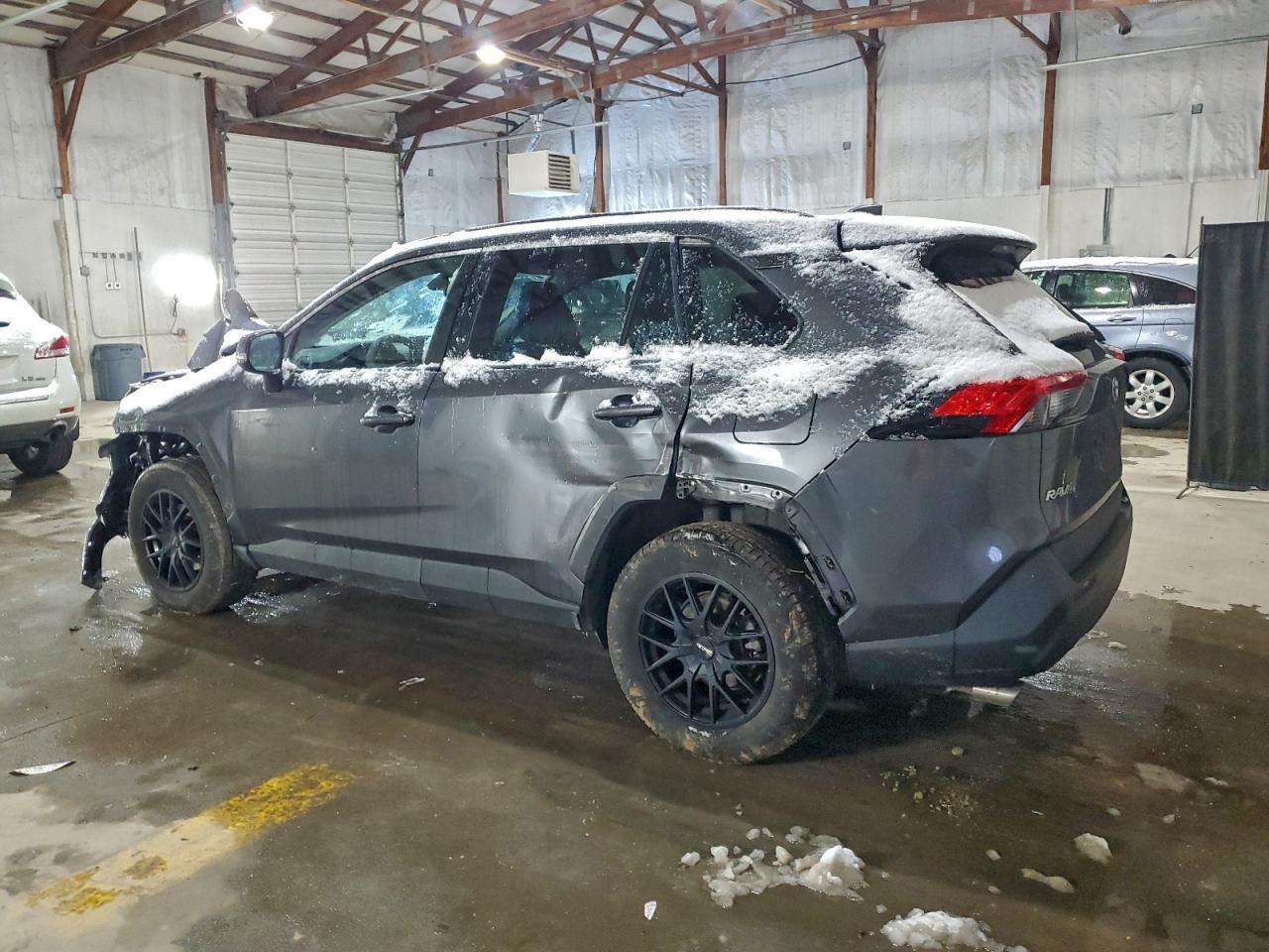 2021 Toyota Rav4 Xle - zdjęcie 2