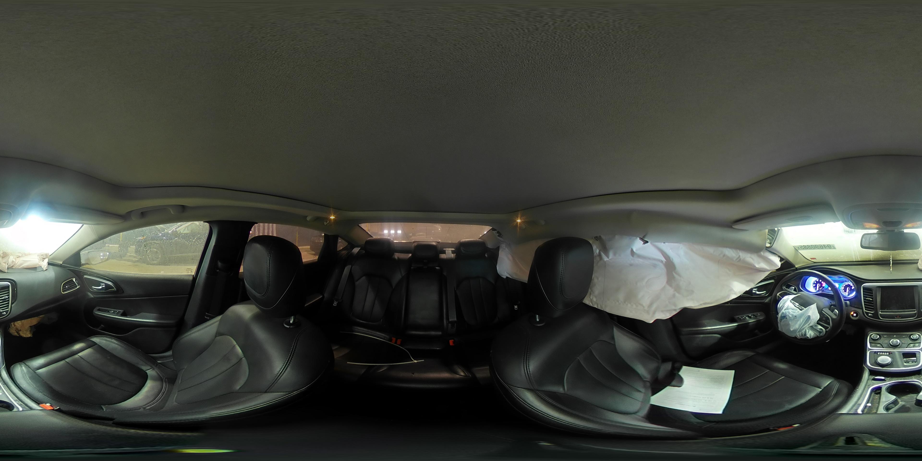 2016 Chrysler 200 C - zdjęcie 14