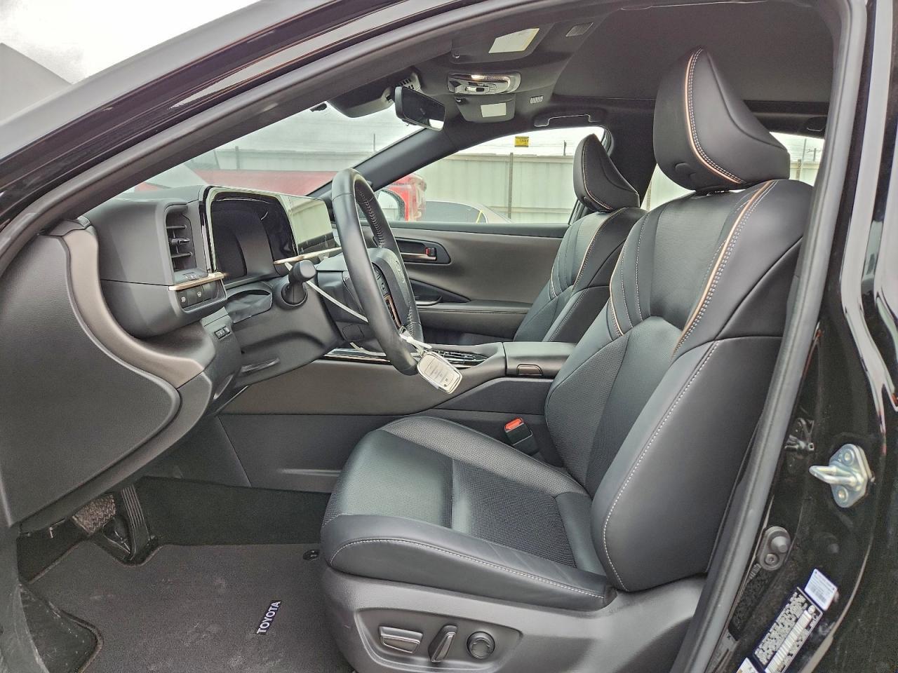 2025 Toyota Crown Xle - zdjęcie 7