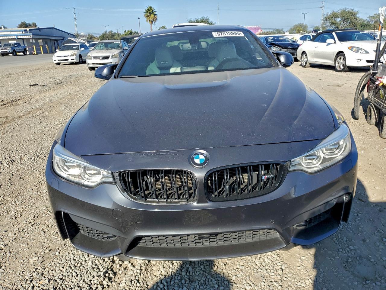 BMW M4 - zdjęcie 5