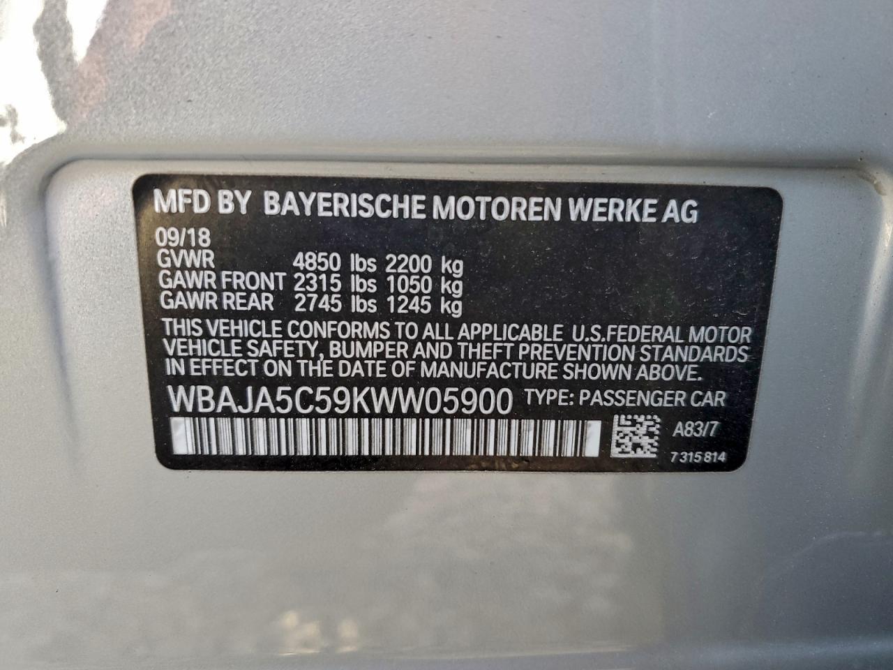 2019 BMW 530 I - zdjęcie 12