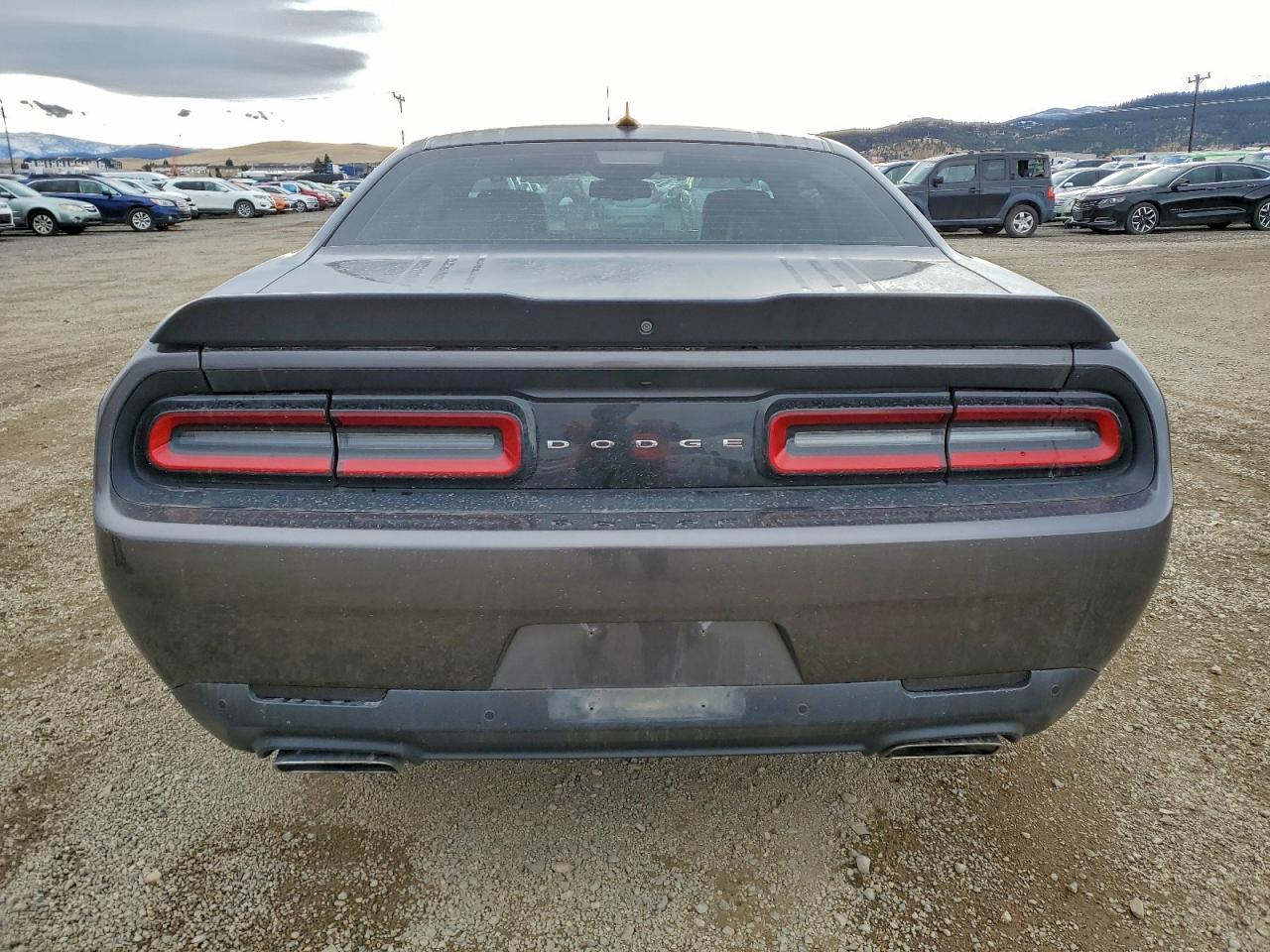 2016 Dodge Challenger R/T - zdjęcie 6