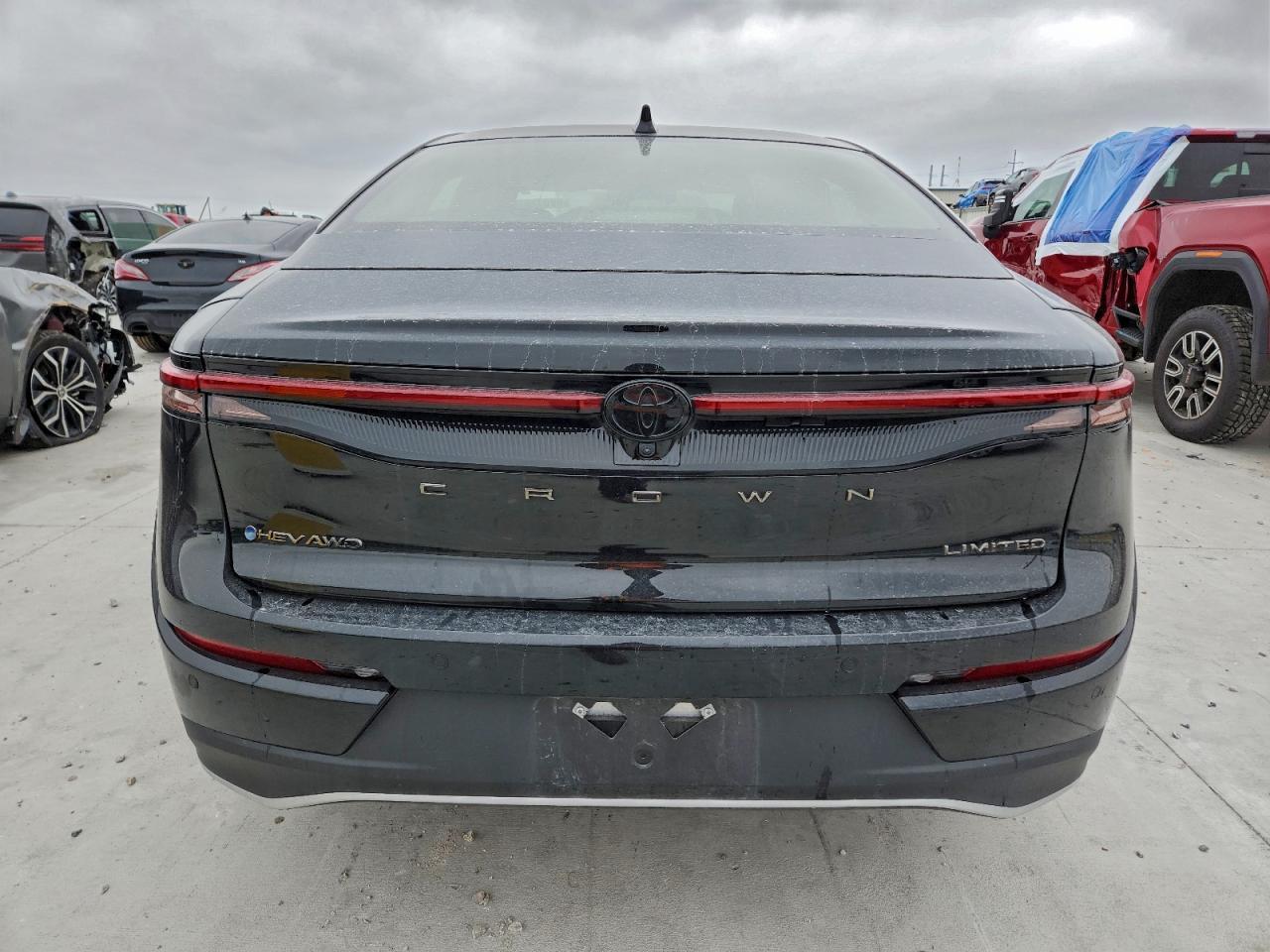 2025 Toyota Crown Xle - zdjęcie 6