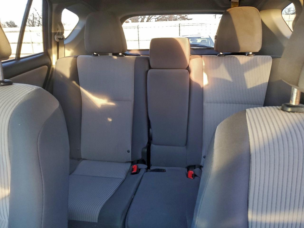 2015 Toyota RAV 4 - zdjęcie 10