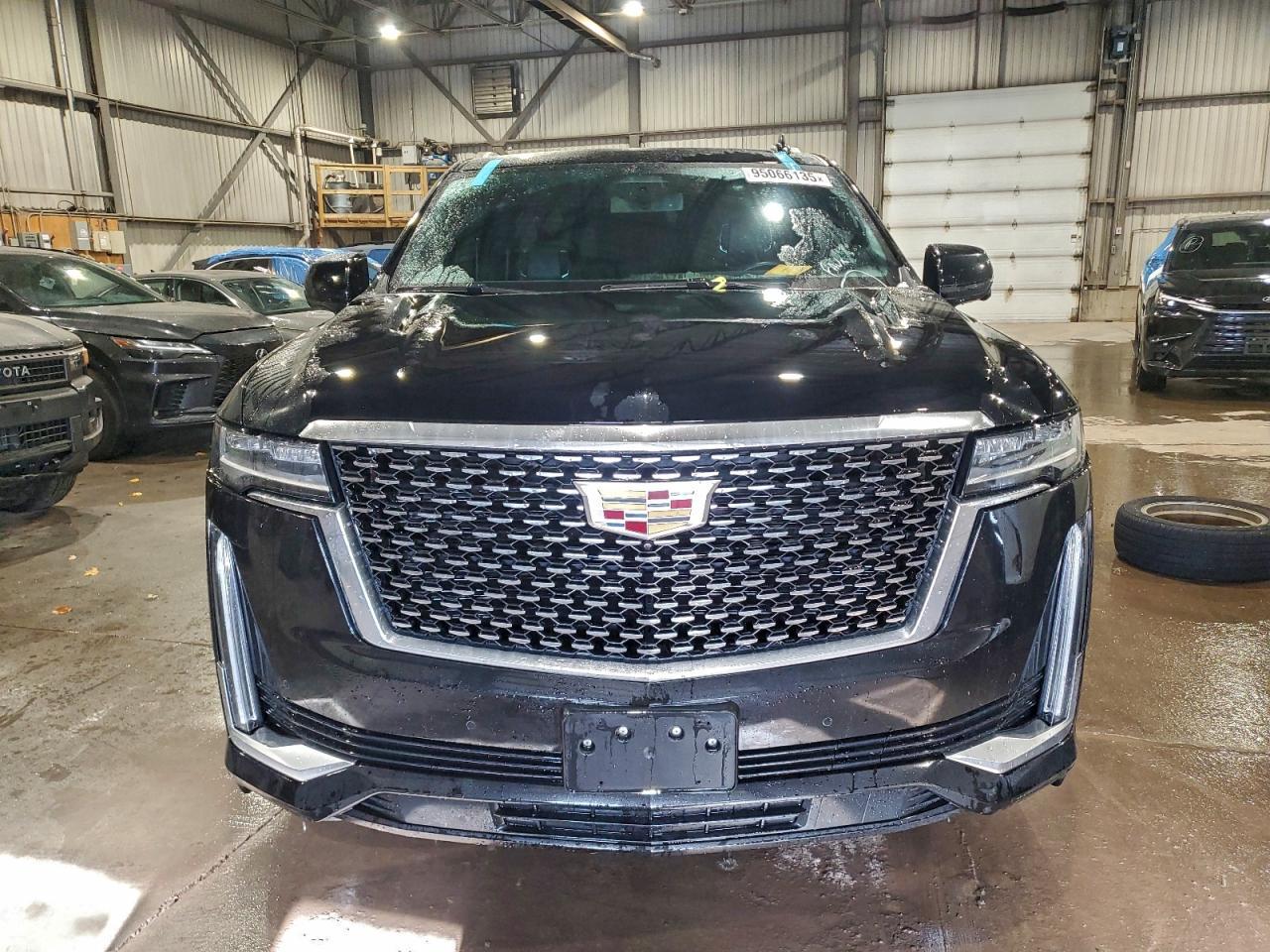 2024 Cadillac Escalade Esv Luxury - zdjęcie 5