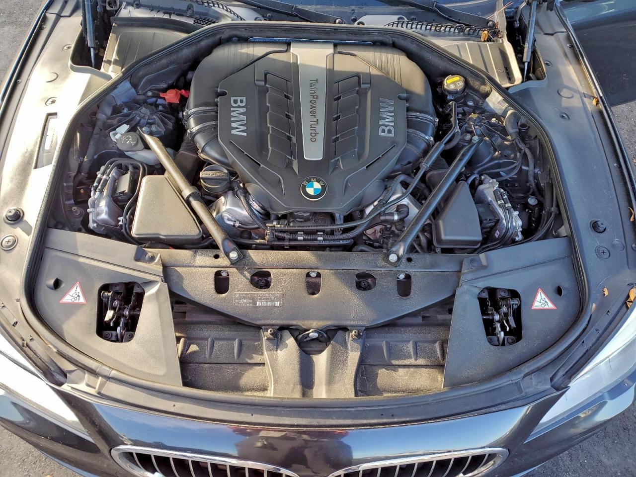 2015 BMW 750 Li - zdjęcie 11