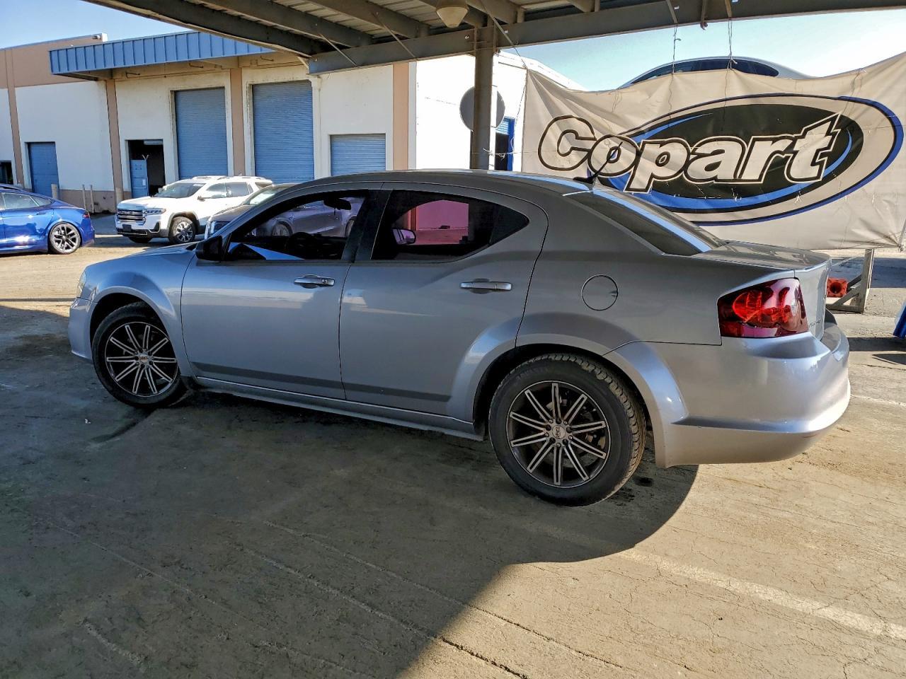 2013 Dodge Avenger Se - zdjęcie 2