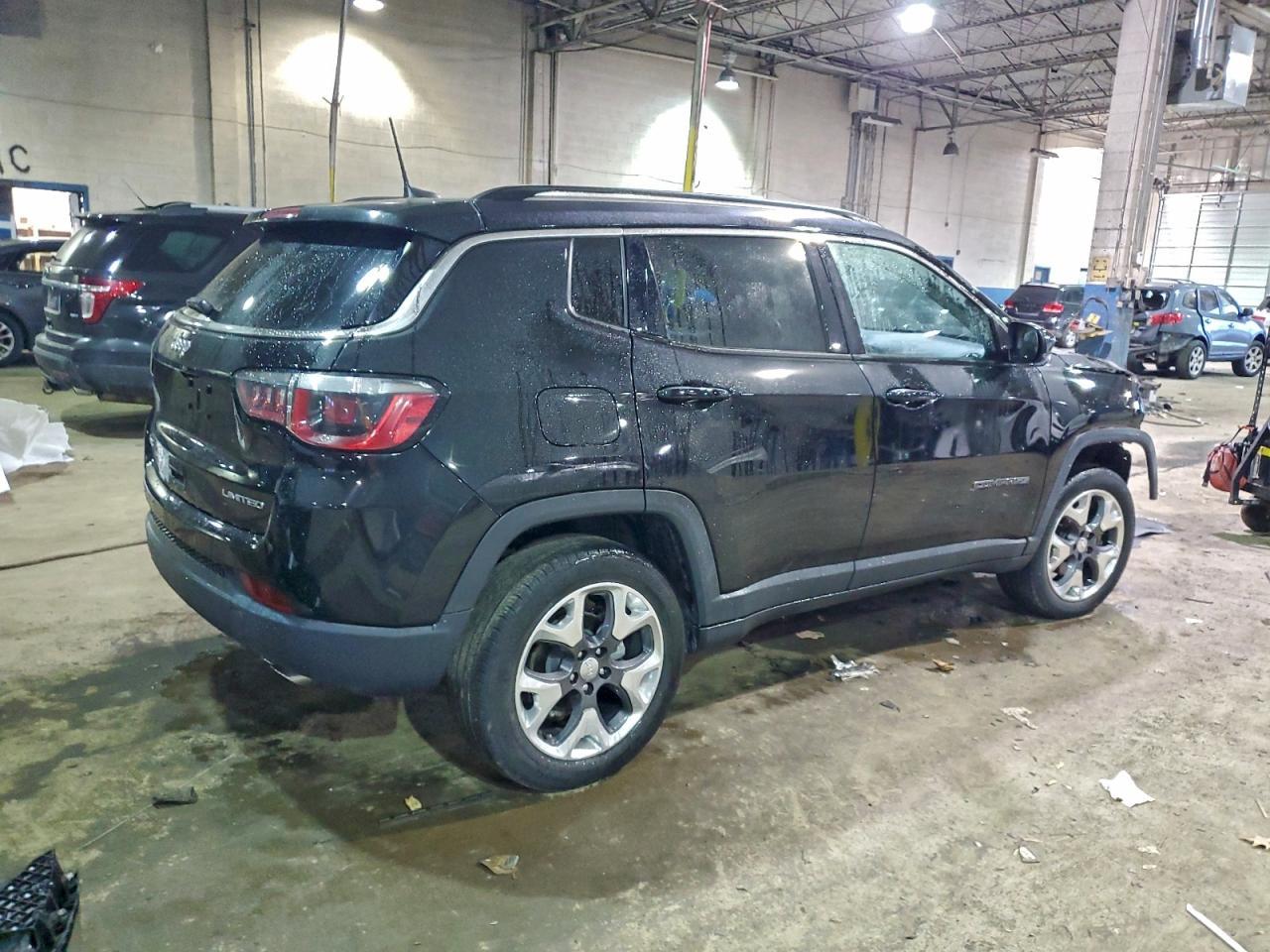 2020 Jeep Compass Limited - zdjęcie 3