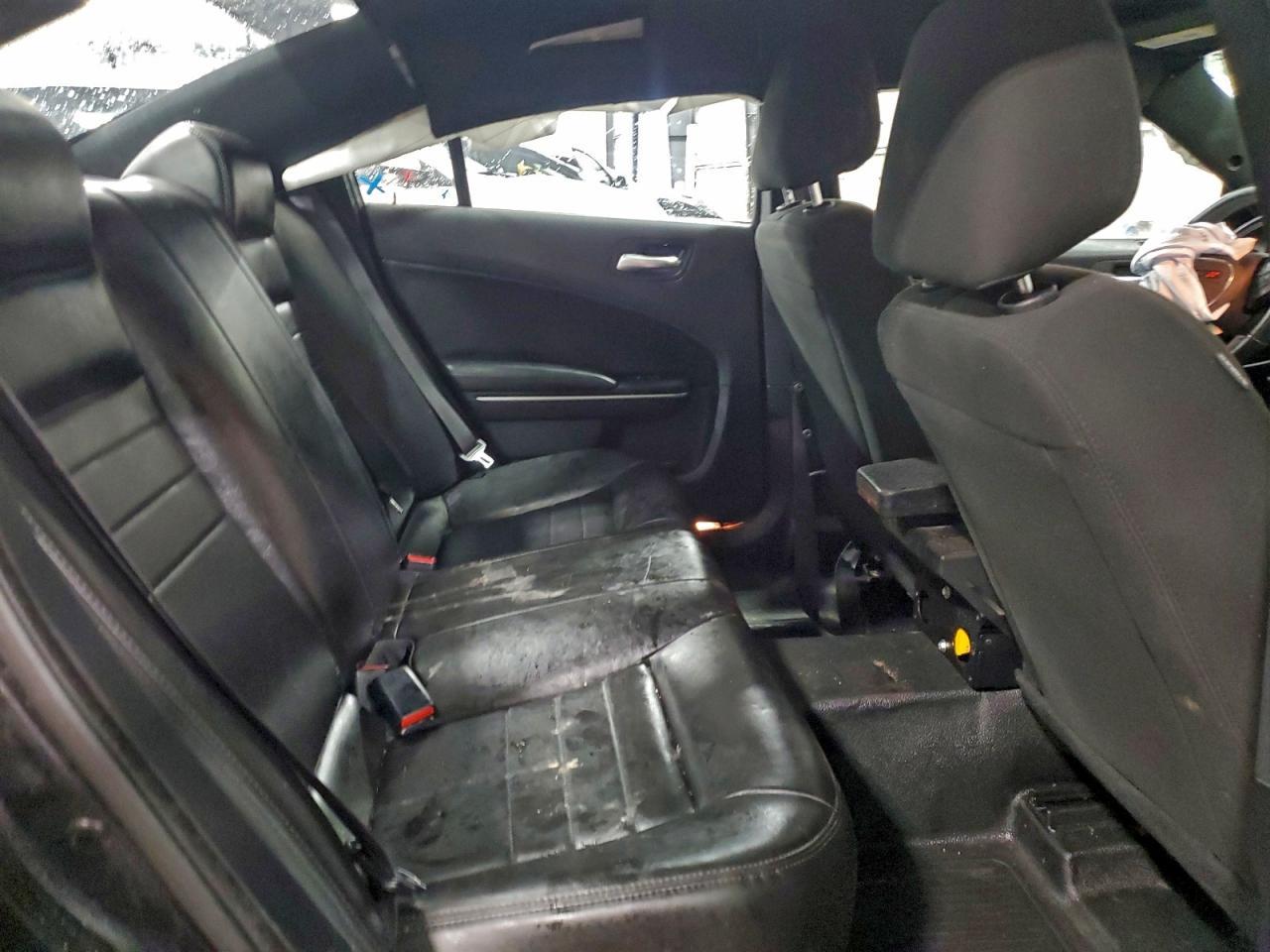 2019 Dodge Charger Police - zdjęcie 10