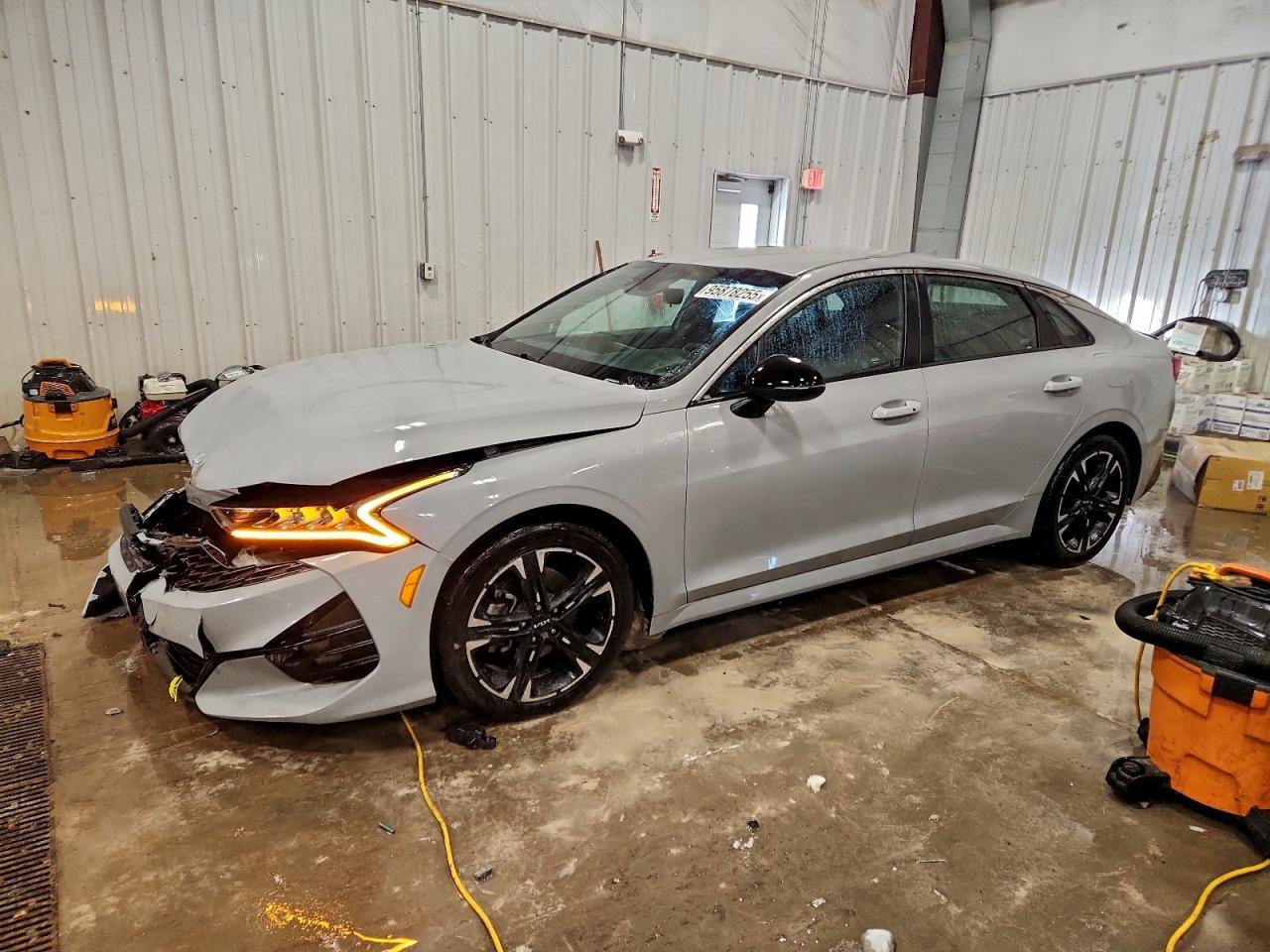 2022 Kia K5 Gt Line - zdjęcie główne