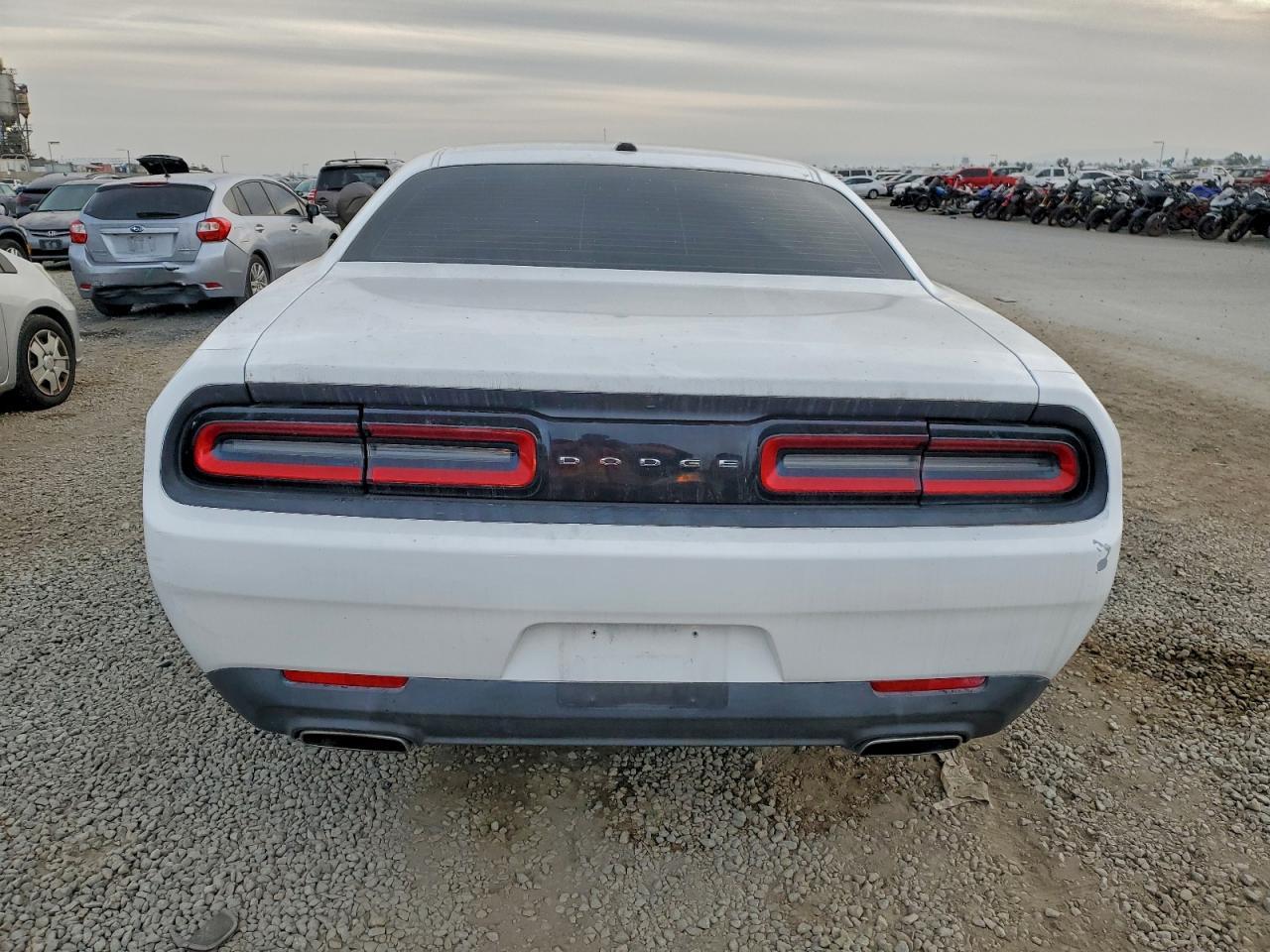 2015 Dodge Challenger Sxt - zdjęcie 6