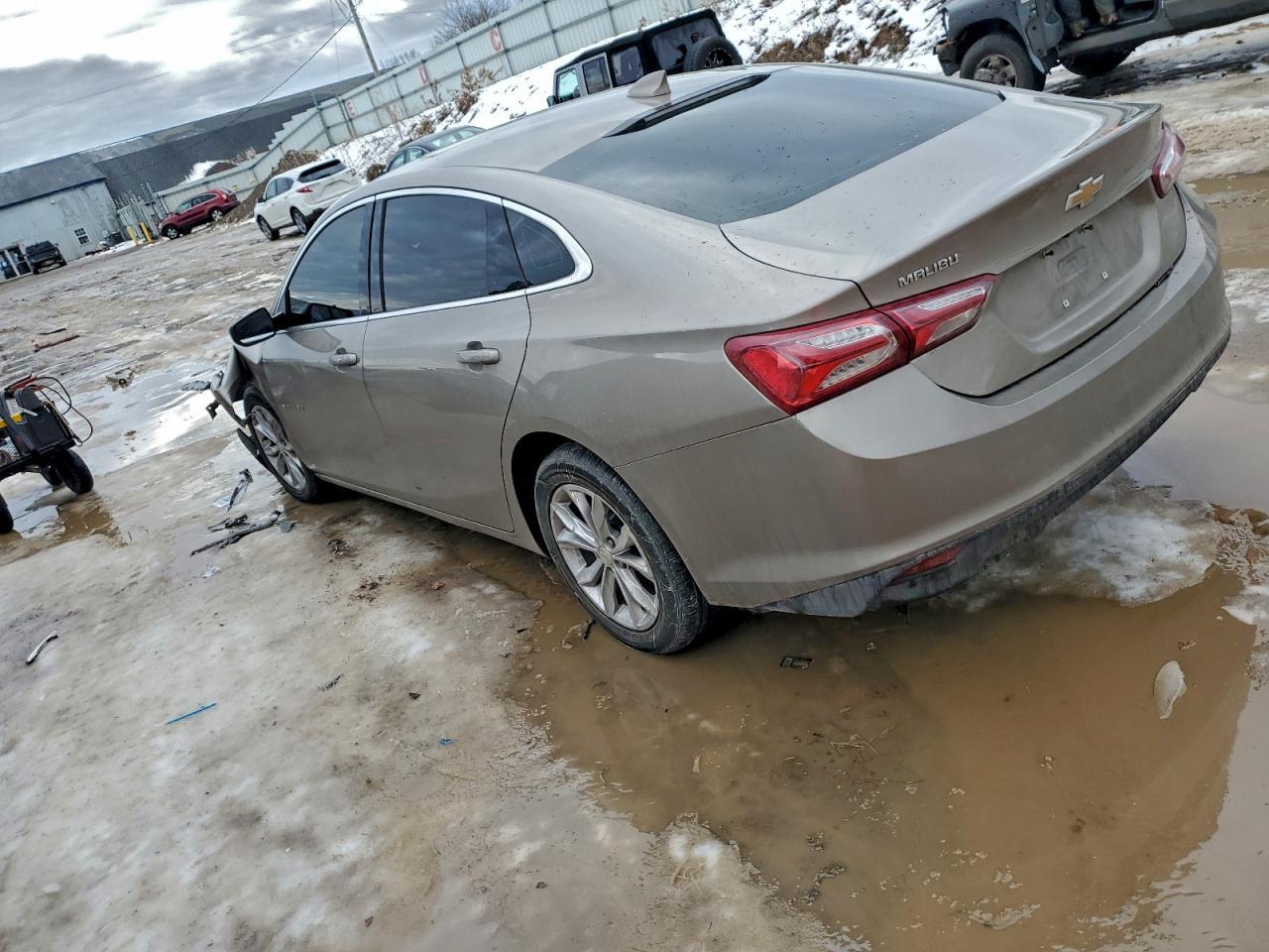 2022 Chevrolet Malibu Lt - zdjęcie 2