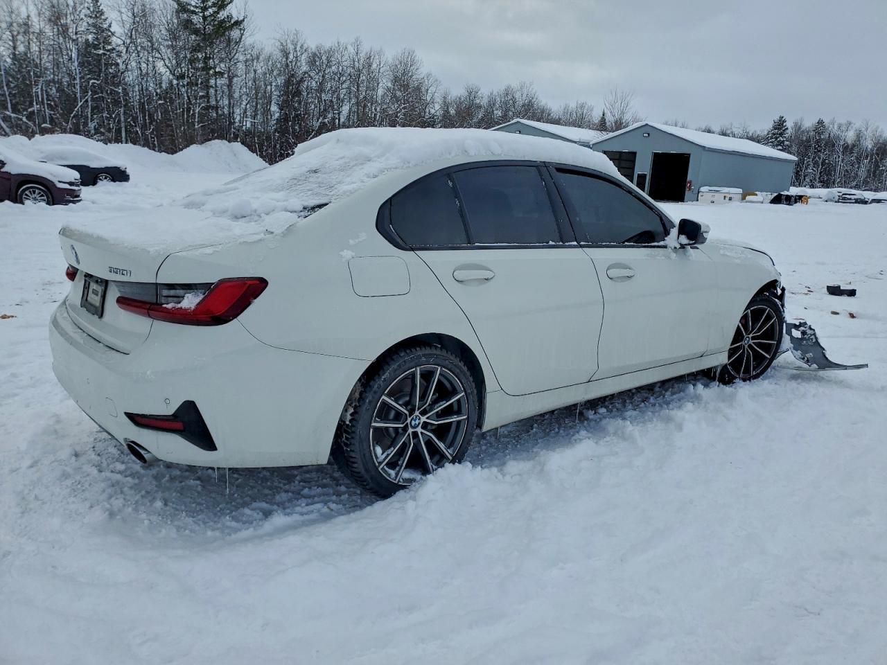 2020 BMW 330Xi - zdjęcie 3