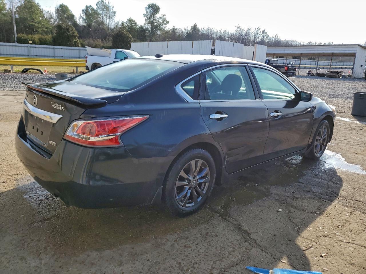 2015 Nissan Altima 2.5 - zdjęcie 3