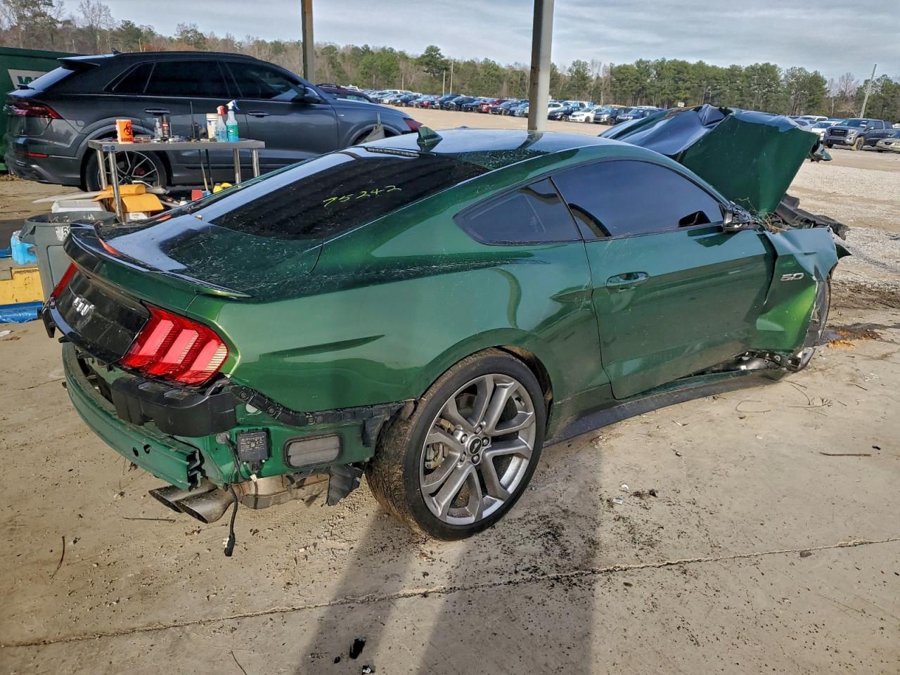 Ford Mustang - zdjęcie 3