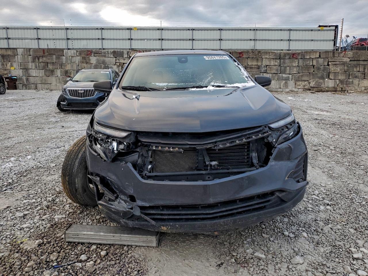 2022 Chevrolet Equinox Ls - zdjęcie 5