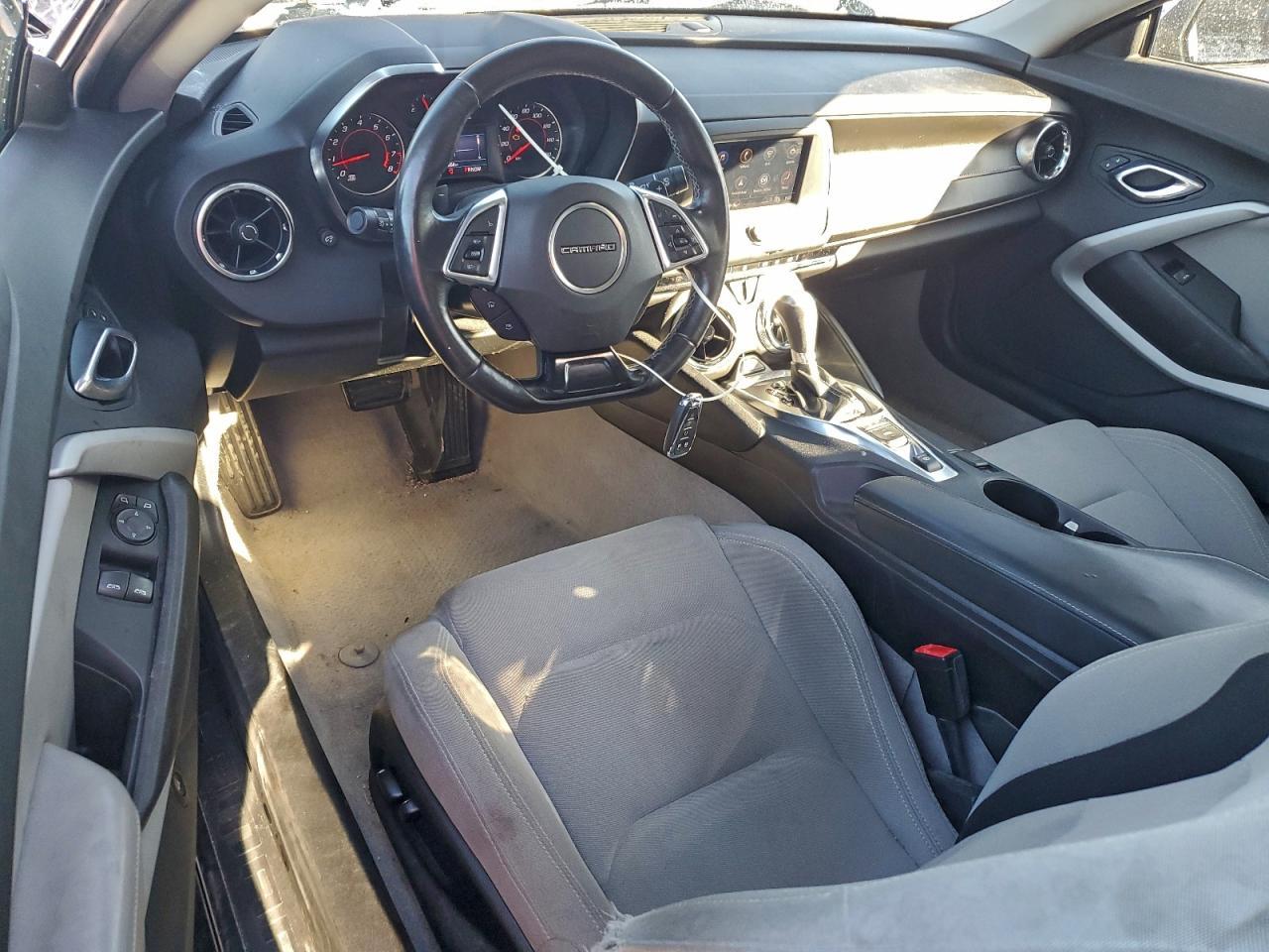 2021 Chevrolet Camaro Ls - zdjęcie 8