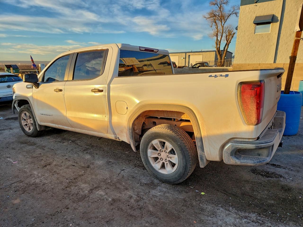 2024 GMC Sierra K1500 - zdjęcie 2