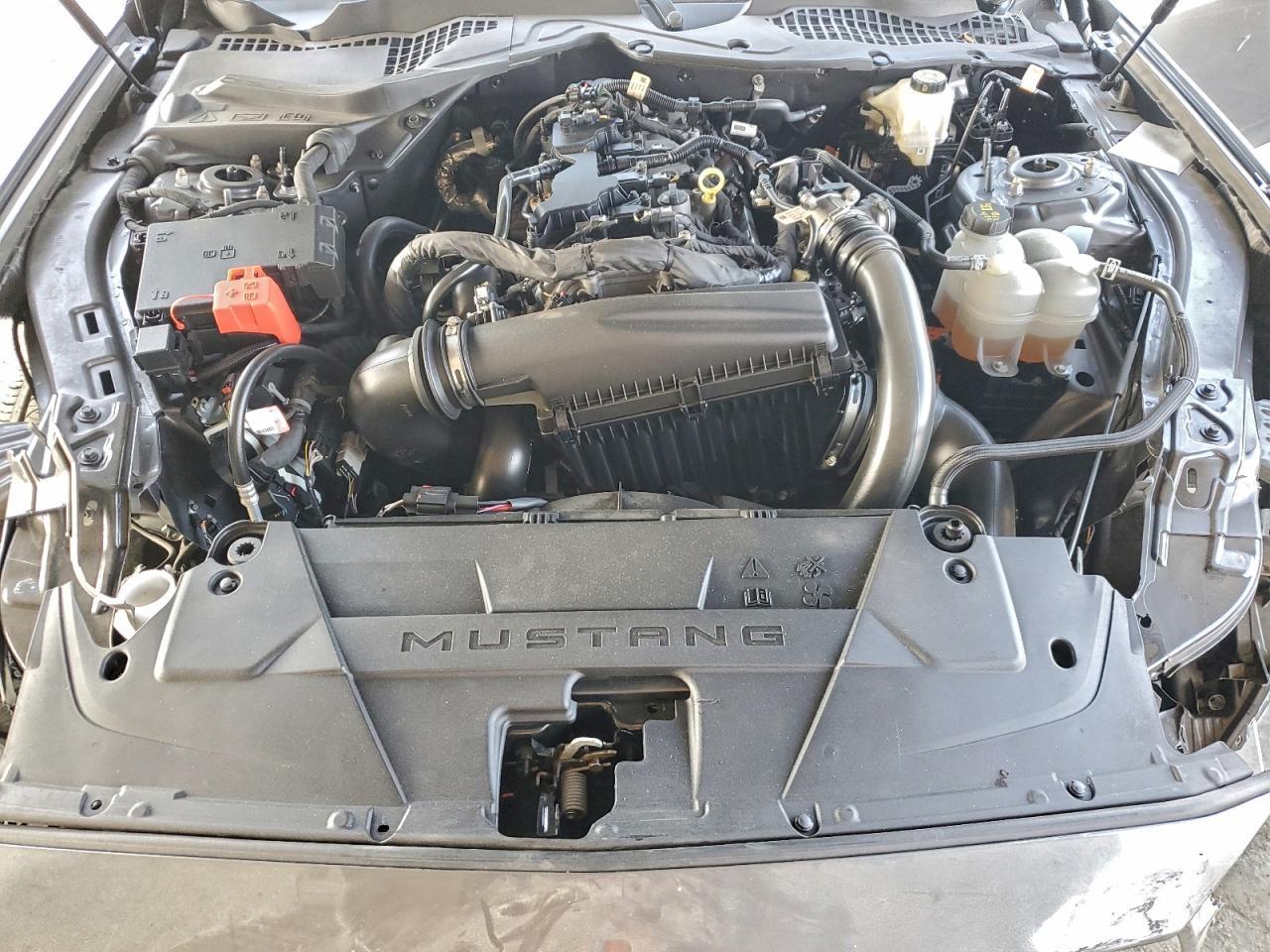 2024 Ford Mustang - zdjęcie 11