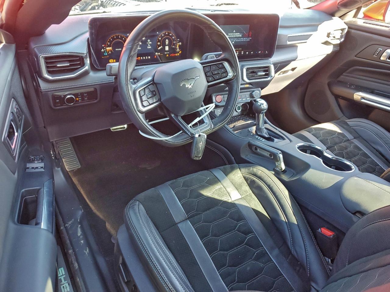 2024 Ford Mustang Gt - zdjęcie 8