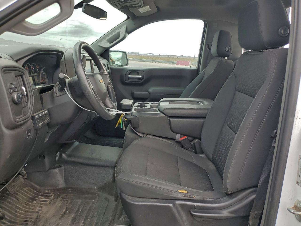 2021 Chevrolet Silverado C1500 - zdjęcie 7