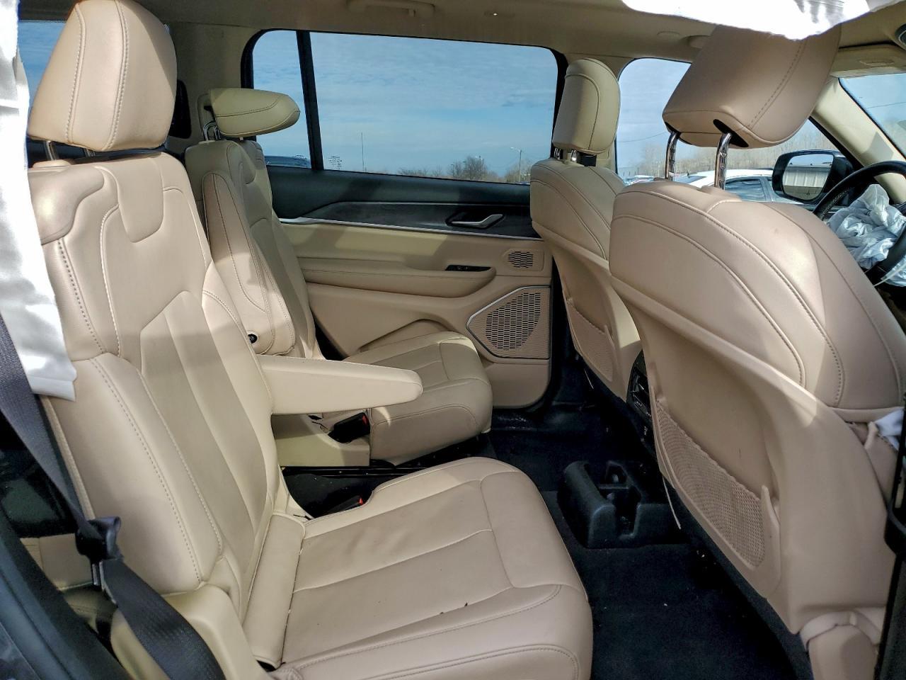 2022 Jeep Grand Cherokee L Limited - zdjęcie 11