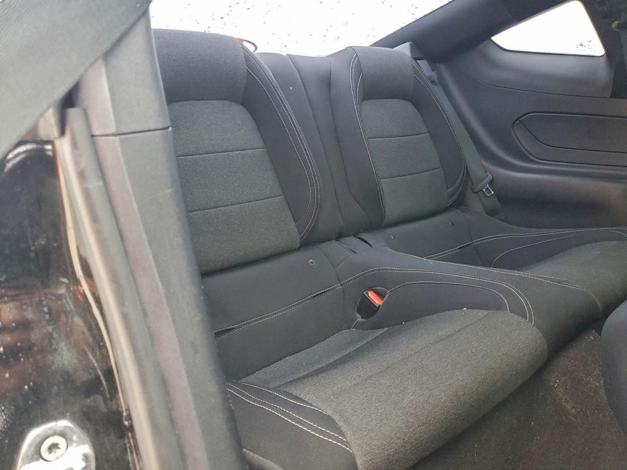 2024 Ford Mustang - zdjęcie 10