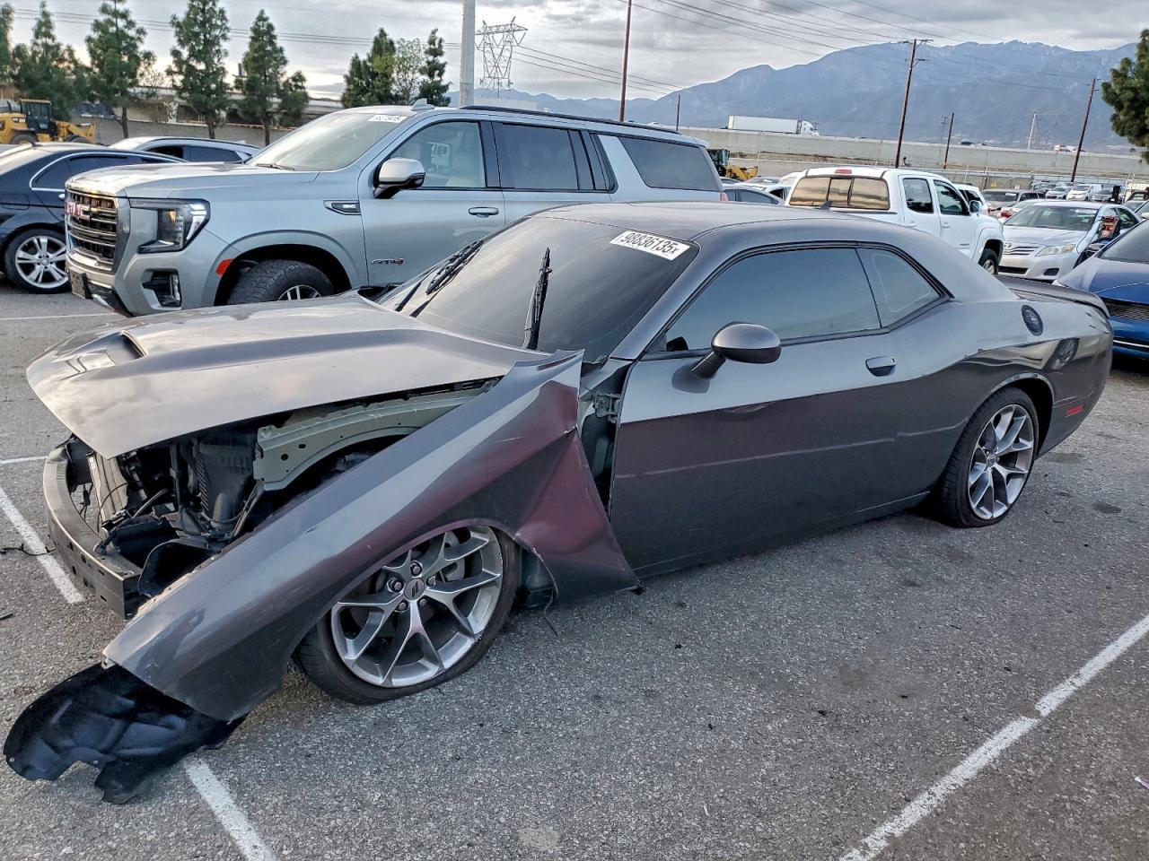 2021 Dodge Challenger Gt - zdjęcie główne