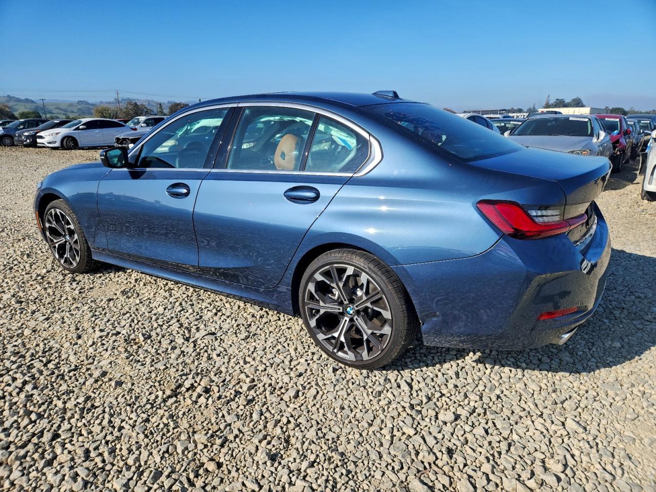 BMW Seria 3 - zdjęcie 2