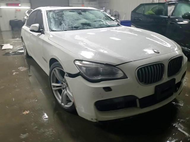 2013 BMW 750Li - zdjęcie 13