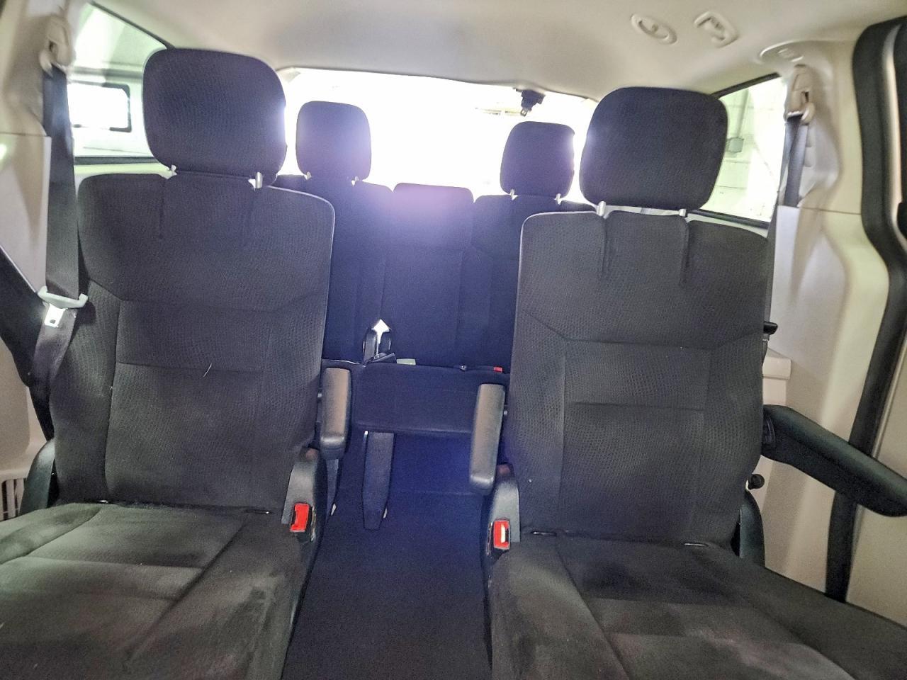 2014 Dodge Grand Caravan Sxt - zdjęcie 10