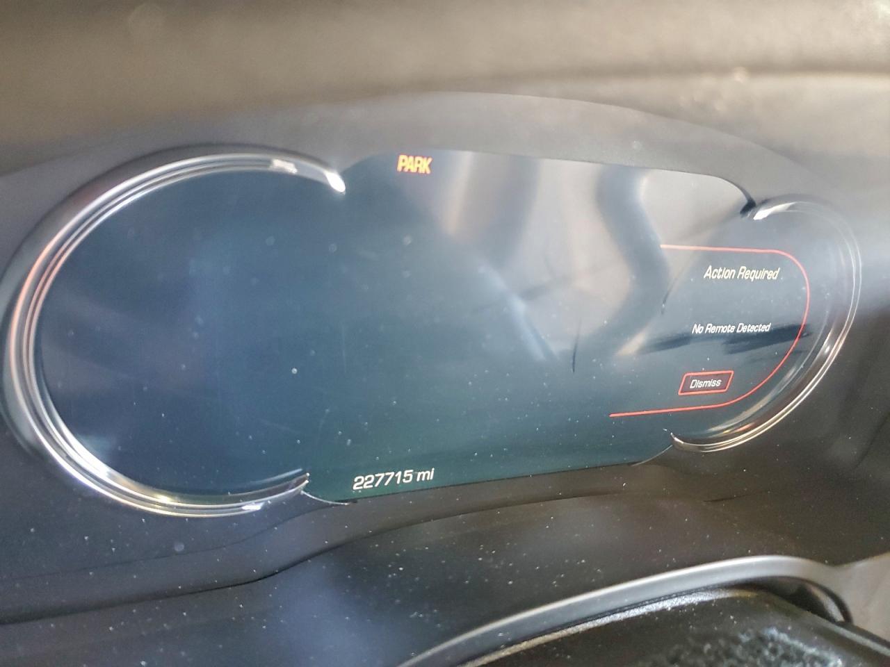 2020 Cadillac Escalade Luxury - zdjęcie 9