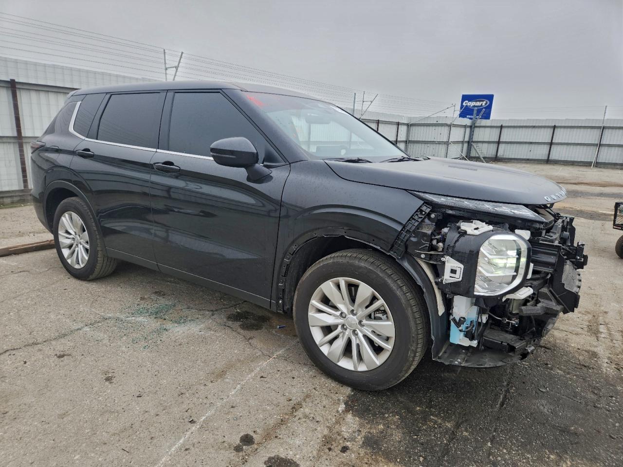 2025 Mitsubishi Outlander Es - zdjęcie 4