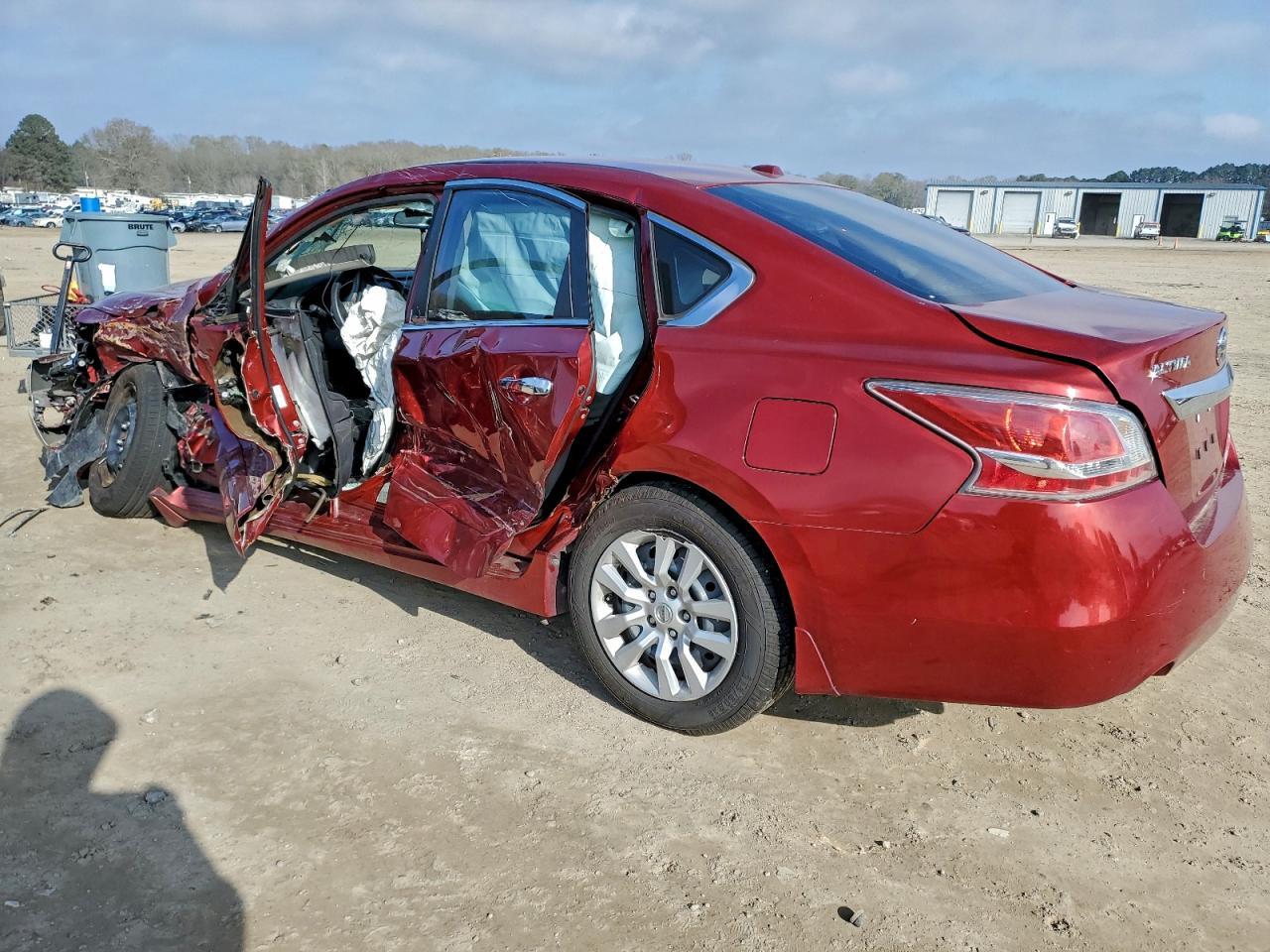 Nissan Altima - zdjęcie 2