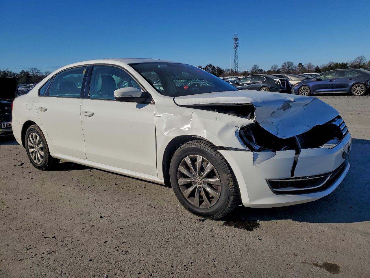 2015 Volkswagen Passat S - zdjęcie 4